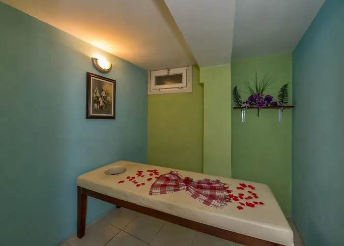 كوران انتناشيونال 3*