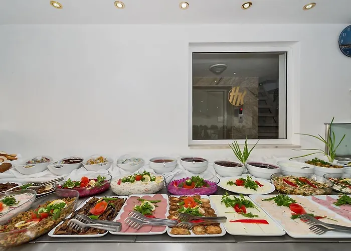 كوران انتناشيونال فندق